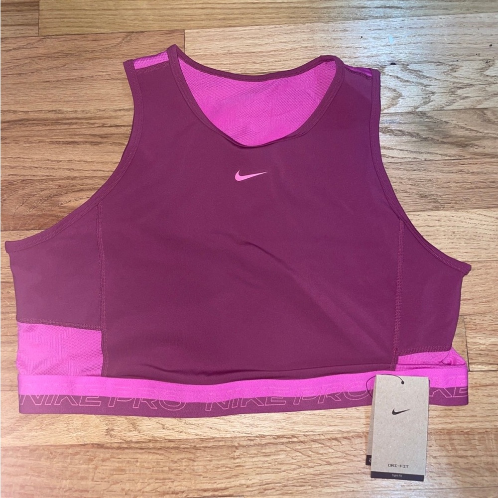 NEW WITH TAGS NIKE WOMENS CROPPED TOP SIZE XL